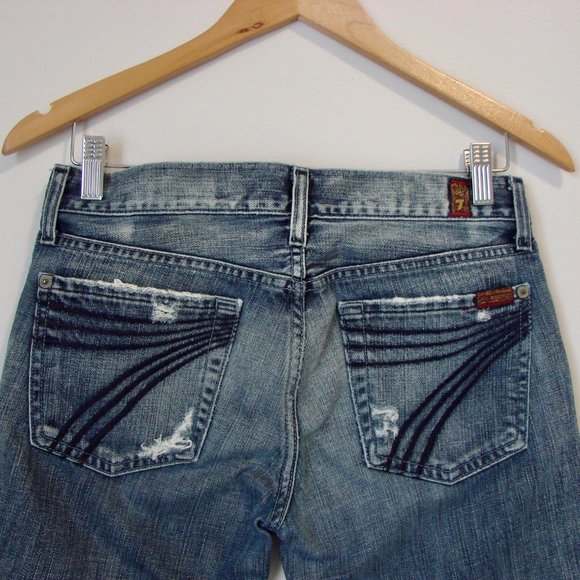 7 For All Mankind Dojo Cropped Capri Flare Leg Distressed Jeans Size 27 - Picture 10 of 15